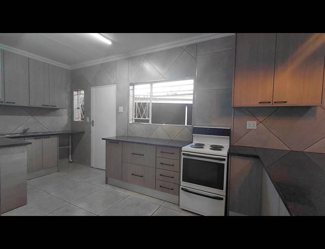 2 BEDROOM TOWNHOUSE FOR SALE IN NAVALSIG